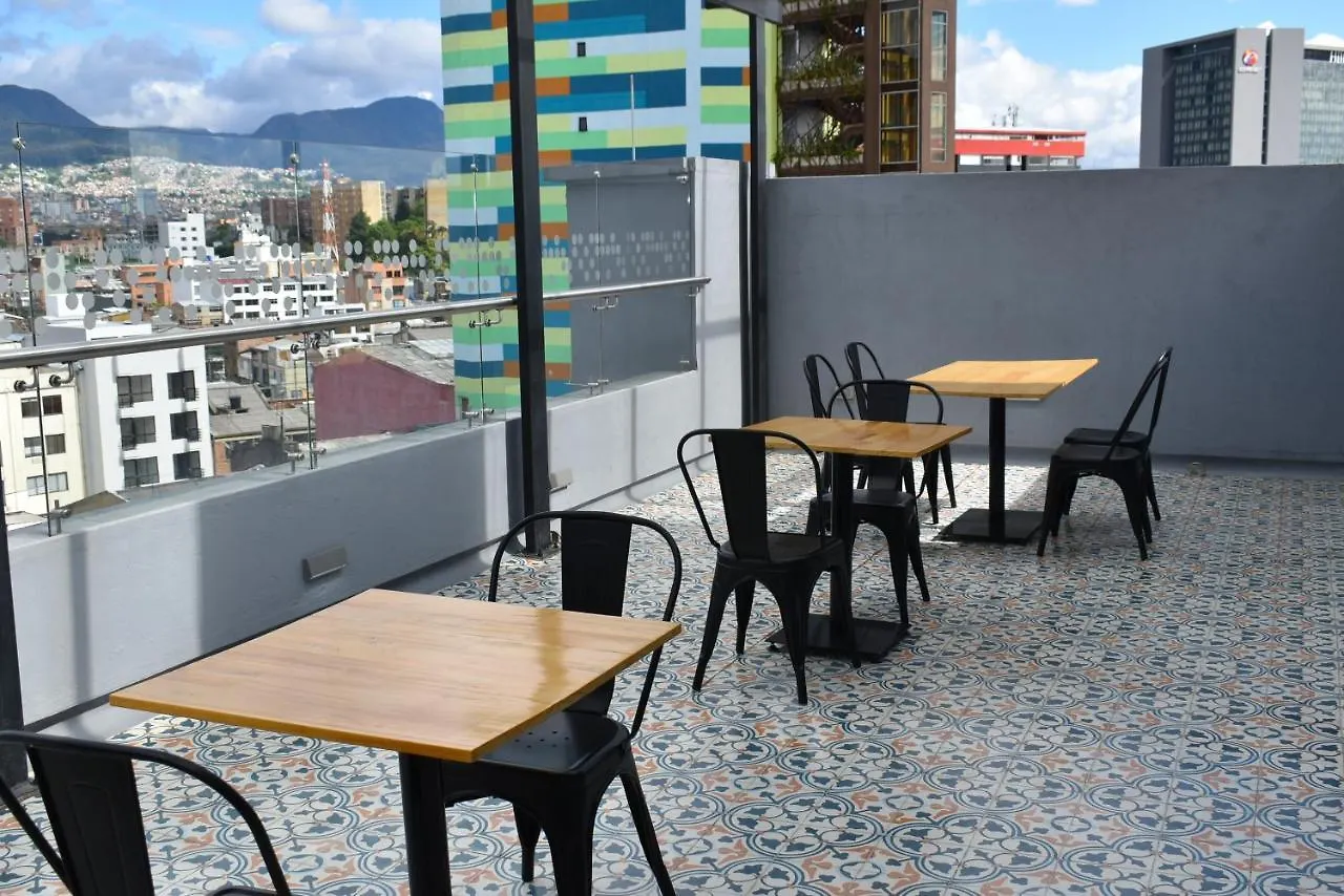 Em Hotel Corferias Embajada Americana Bogotá