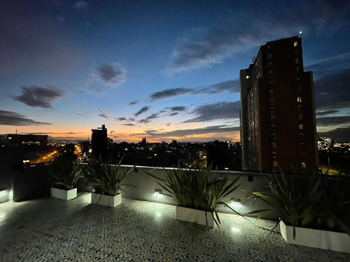 Em Hotel Corferias Embajada Americana Bogotá Colombia
