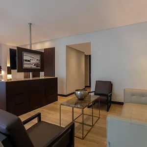 Hotel Airport By Ihg, Bogota