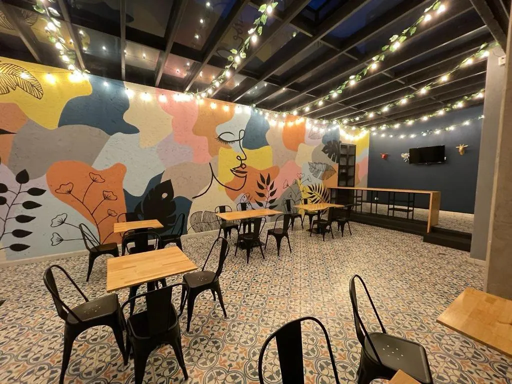 Em Hotel Corferias Embajada Americana Богота 0*,  Колумбия
