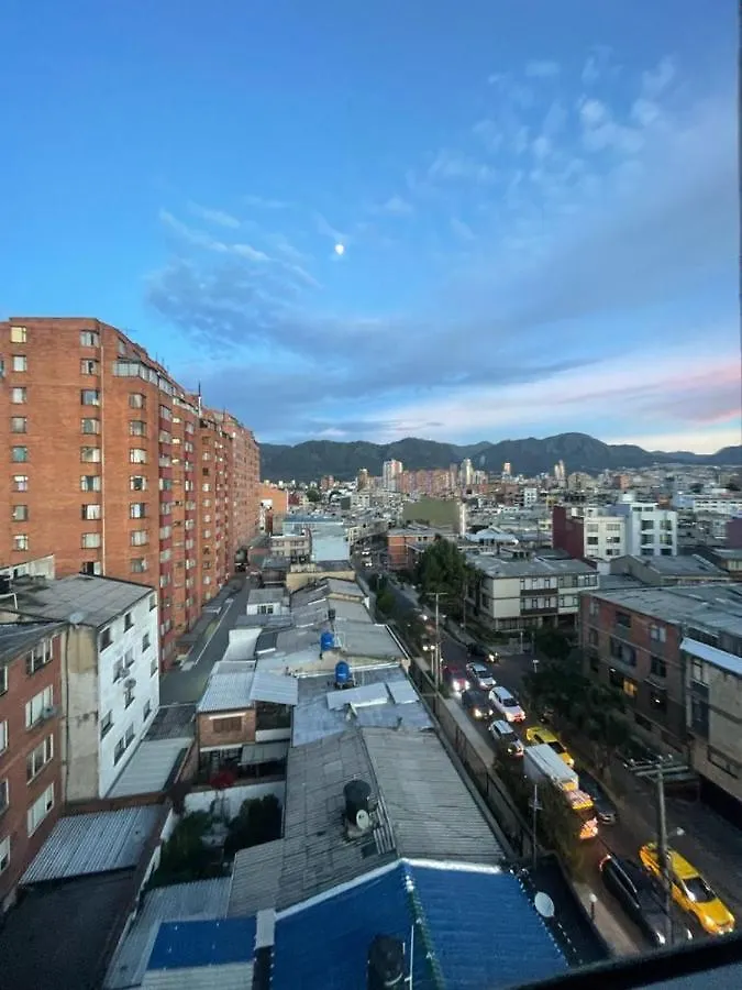Em Hotel Corferias Embajada Americana Богота
